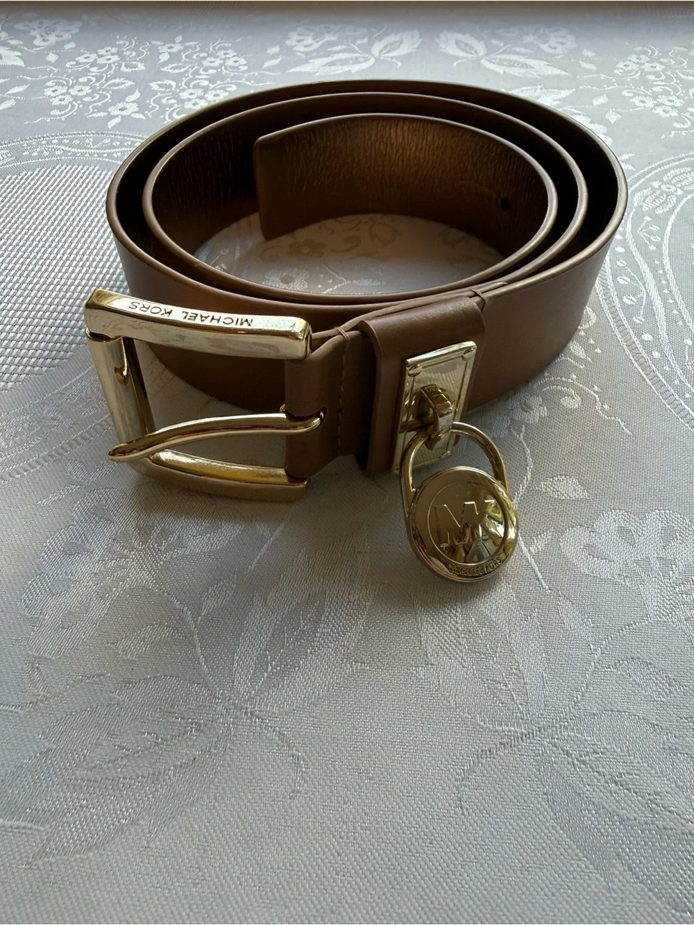MICHAEL Michael Kors Hamilton Brown/Camel Leather Belt Gold-Tone Signature Buckl